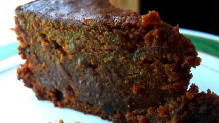 Forget the fruitcake—black cake should be the flavor of the season