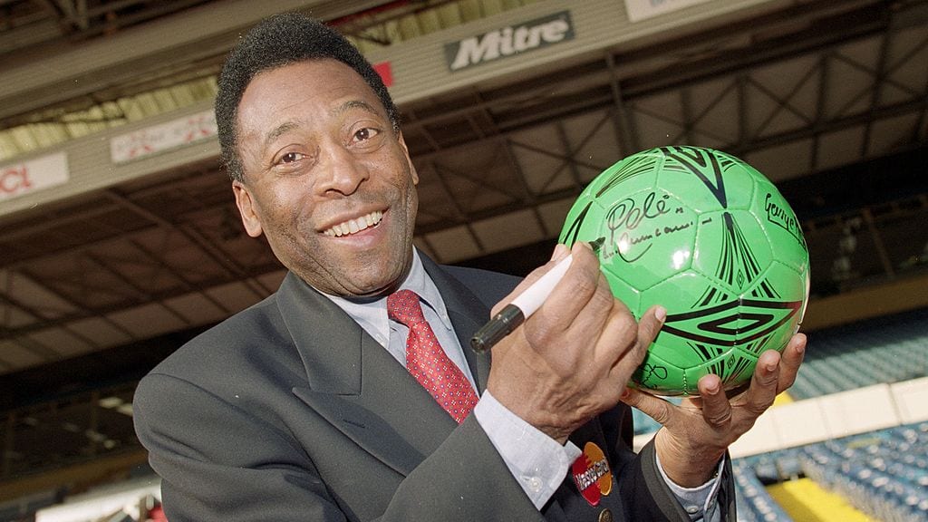 Video: Pelé honoured with two Guinness World Records achievements