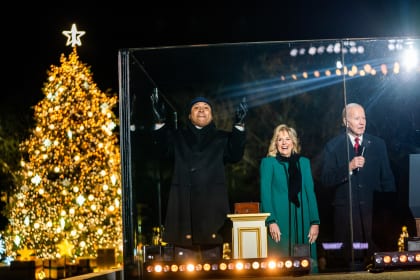 White House kicks off holiday season with décor unveil and Christmas tree lighting