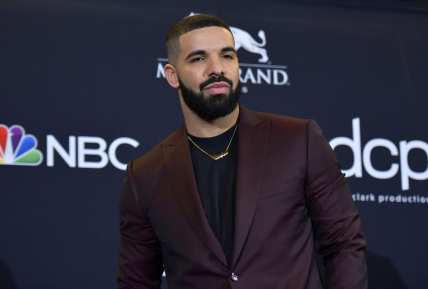 Drake delivers nostalgia, teases new music at Apollo show