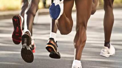 Kenyan athletes dominate during Life Time Marathon in Miami