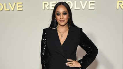 Tia Mowry announces a new partnership — with WeightWatchers
