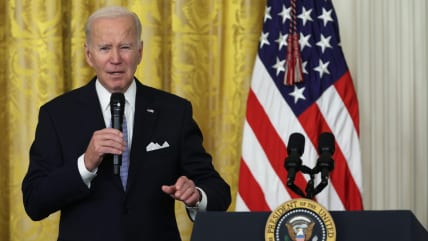 Biden meets with city mayors at White House, says ‘defund the police’ is not the answer