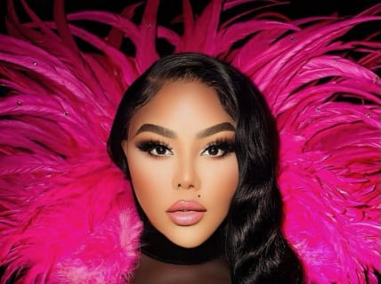 Lil' Kim, Ashanti Perform at Apollo Theater as Part of Harlem Festival of Culture Kickoff