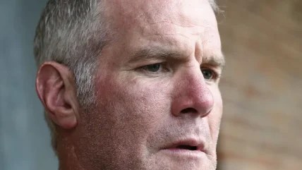 Brett Favre seeks dismissal from Mississippi welfare funds lawsuit