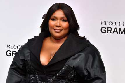 Lizzo thanked by current dancers amid lawsuit from former dancers