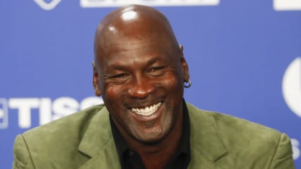 Report: Basketball icon Michael Jordan in talks to sell majority stake in Charlotte Hornets