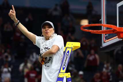 South Carolina coach Dawn Staley statue is in the works