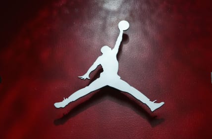 With ‘Air,’ Affleck tells lesser-known Michael Jordan story