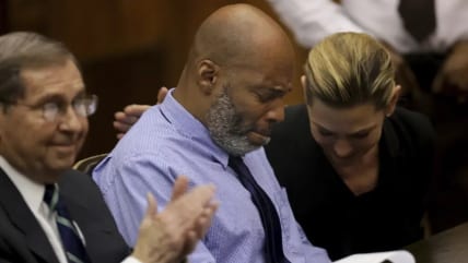 Lawmakers seek restitution legislation after Black man freed following 28 years in prison