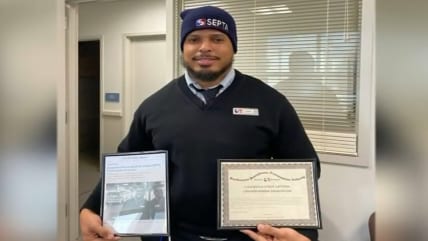 Bus driver who stopped carjacking in Philly invited to SOTU