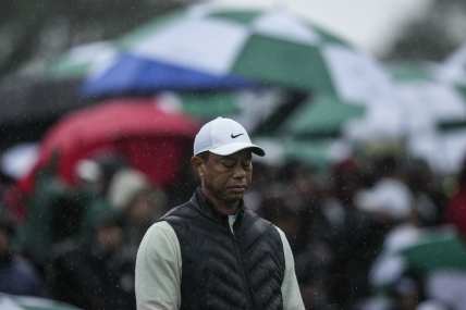 Woods extends Masters cut streak to record-tying 23 straight