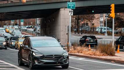 Study: Black drivers in Brooklyn pay thousands more a year in car insurance