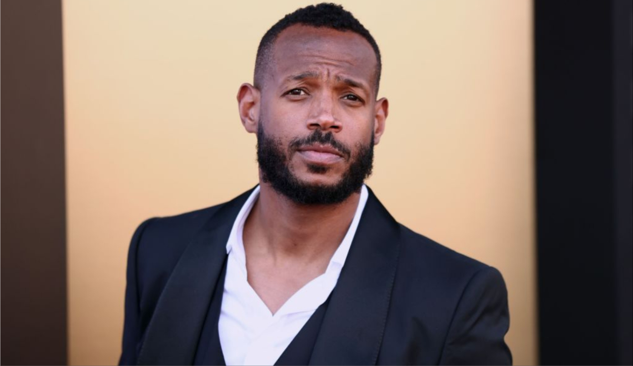 Marlon Wayans pays tribute to late father