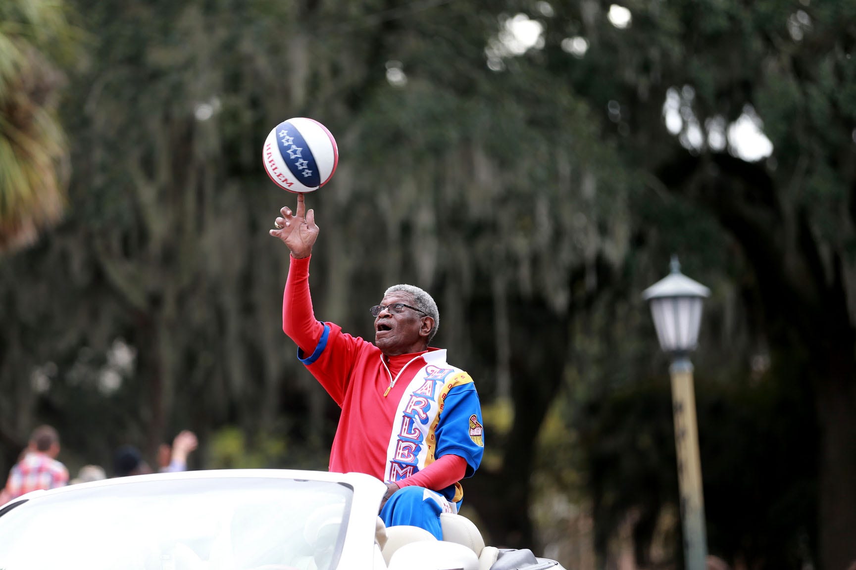 Basketball legend Rivers, longtime Globetrotter, dies at 73