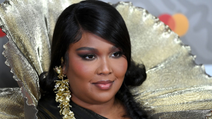 Lizzo claims her status as ‘the beauty standard’ 