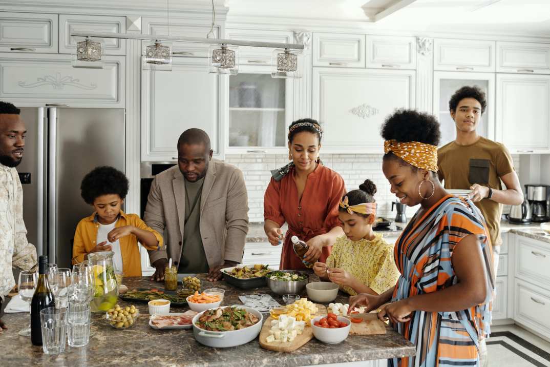 African-American family celebrating Easter together. Photo by August de Richelieu on pexels.com, African American Easter traditions, thegrio.com