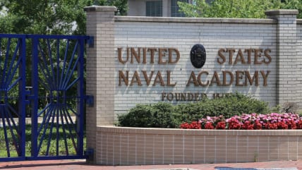 Mother daughter graduate Naval Academy