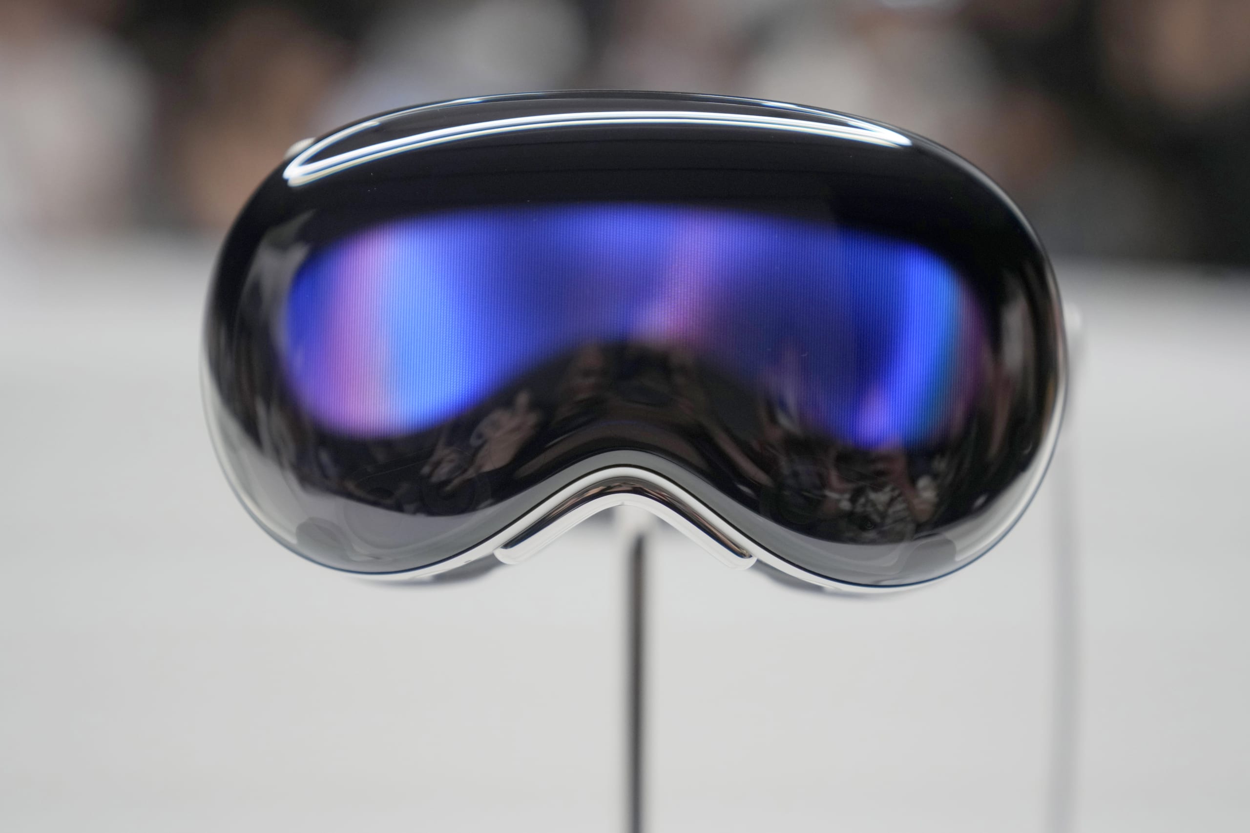 He wore Apple's Vision Pro goggles and wrote a review. They could lead