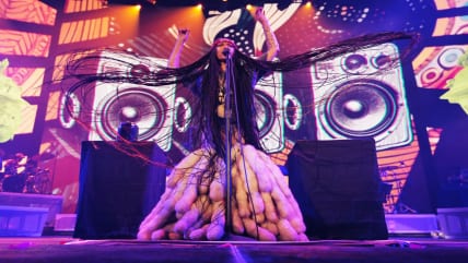 Erykah Badu preaches ‘believe in yourself’ and ‘mind your business’ at New York stop on Unfollow Me Tour