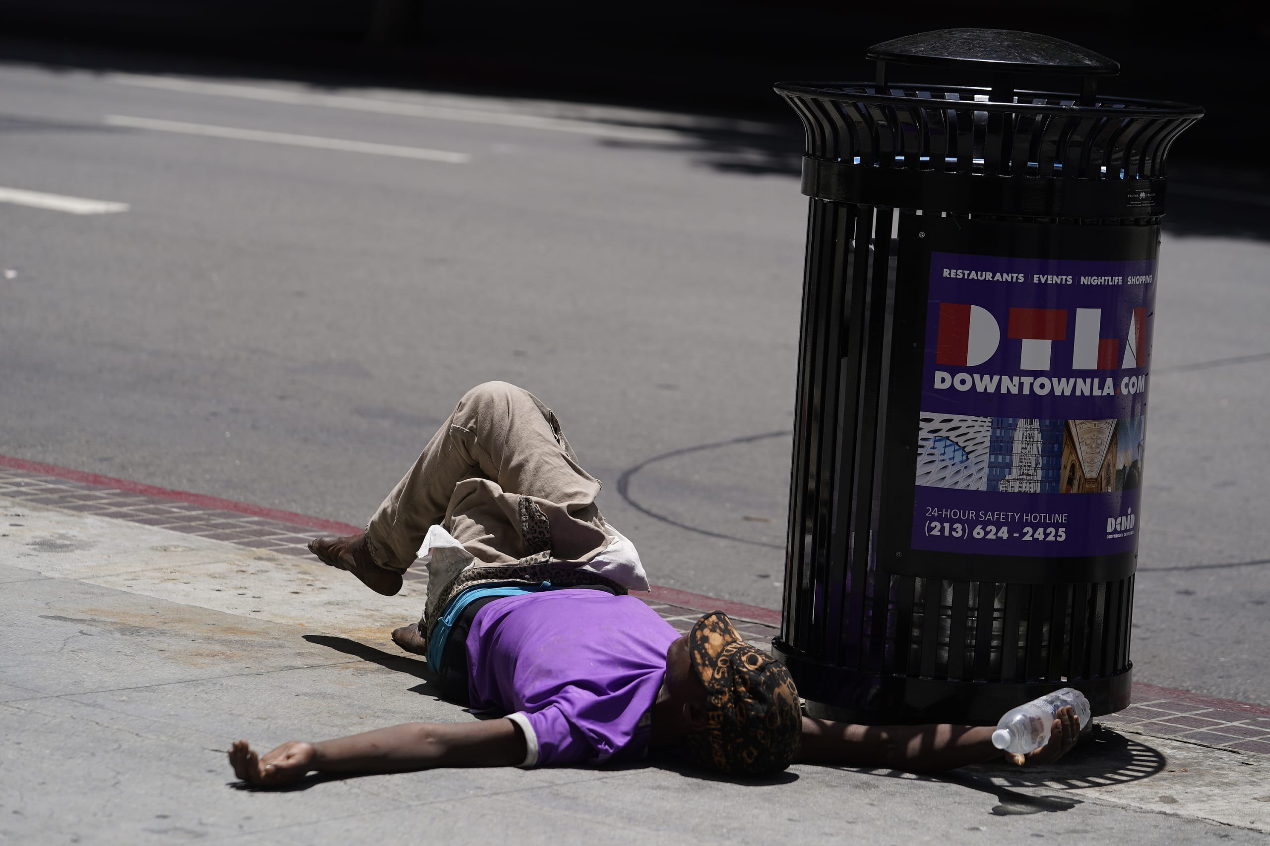 Chicago. 1995. 700 people, mostly Black or poor, died from the heat. It could happen again