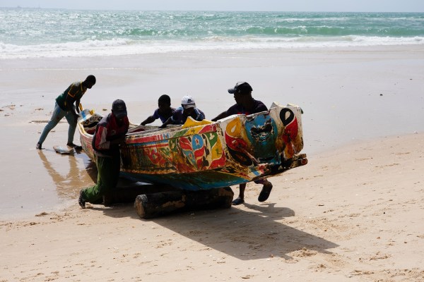 Takeaways from AP’s report on bodies from migrant boats buried on the beach in Senegal 