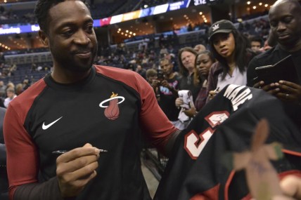 Dwyane Wade to join WNBA’s Chicago Sky ownership group