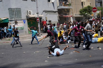 Israel’s Netanyahu wants Eritrean migrants involved in violent clashes deported