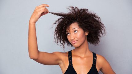How to keep your hair hydrated in the fall, how to keep your hair moisturized in the fall, how to keep your natural hair hydrated, natural haircare in the fall, dry hair, Black haircare, Black hair, theGrio.com