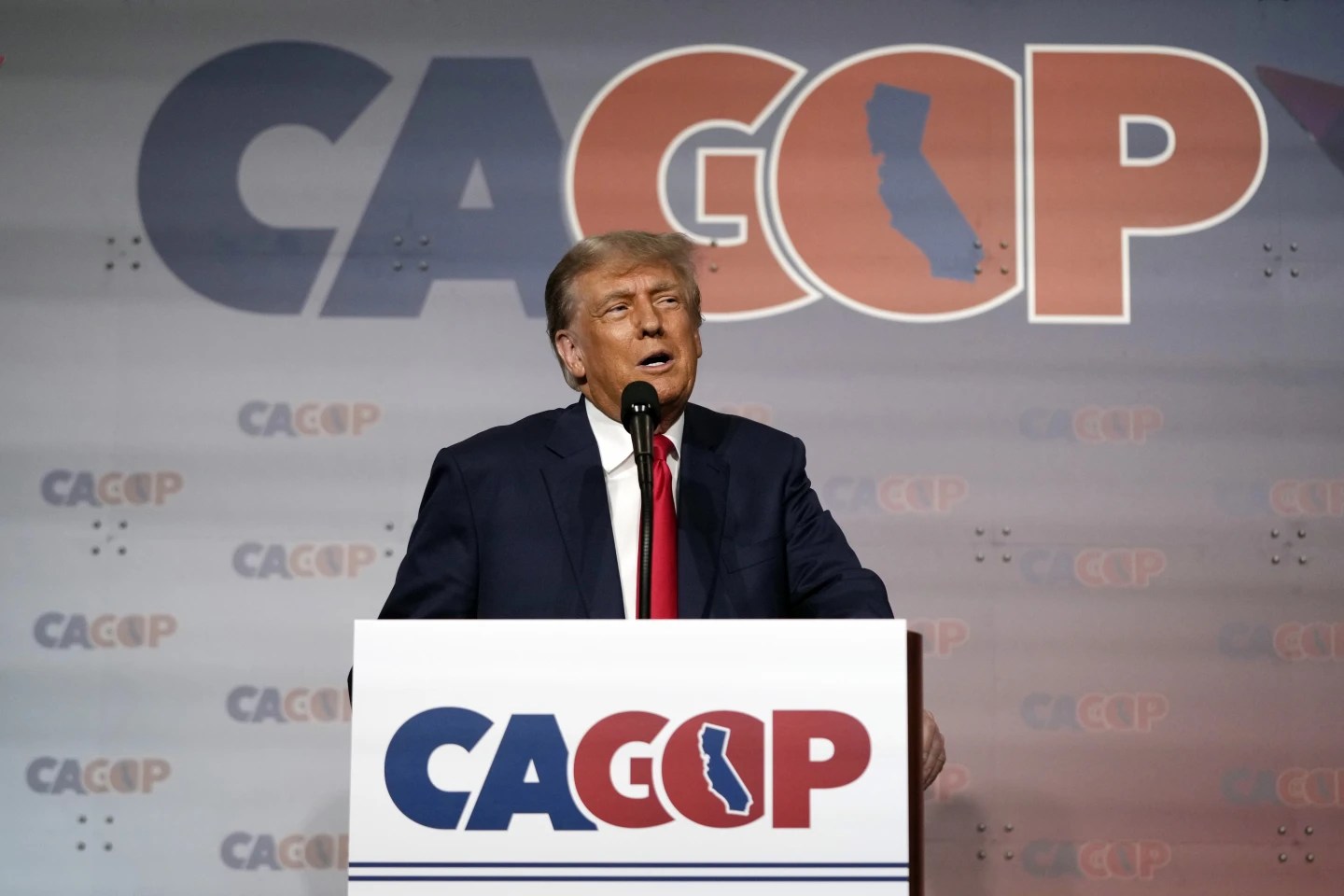 Trump animates California Republicans with calls to shoot people who rob stores