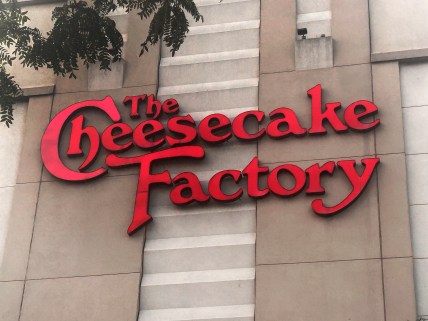A half-hearted defense of the Cheesecake Factory as a first-date spot