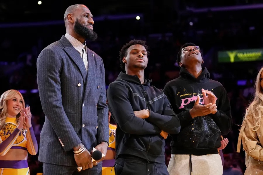 LeBron James Not Slowing Down As He Waits Up For Bronny And Bryce - TheGrio