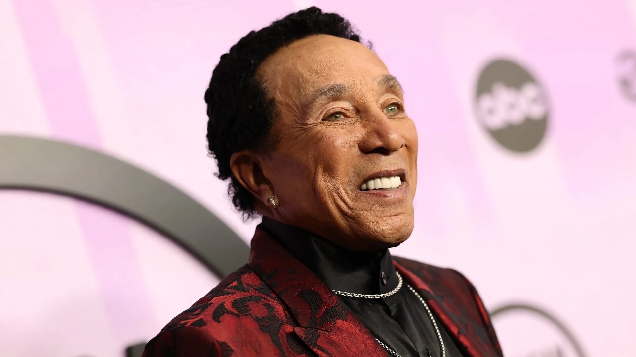 Rock and Roll Hall of Fame Honors Smokey Robinson at 20th Annual Music  Masters Series – Good Black News