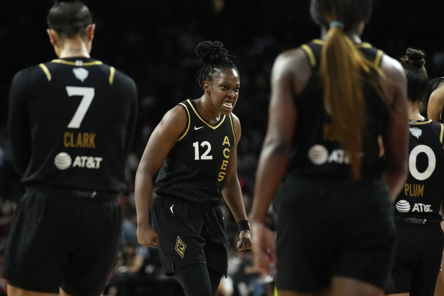 Chelsea Gray’s status for Game 4 of WNBA Finals still unclear after foot injury