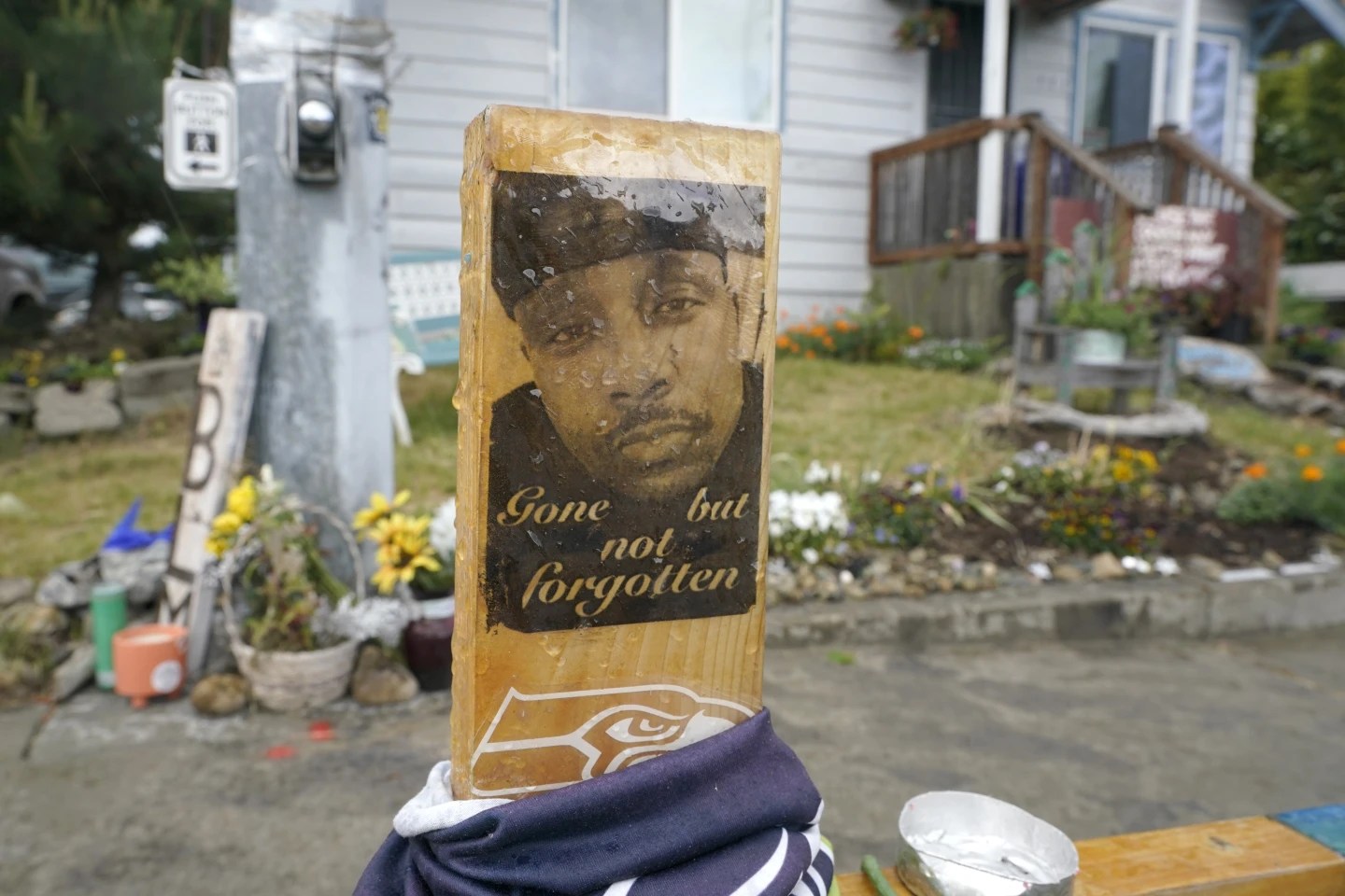 Washington officers on trial in deadly arrest of Manny Ellis, a case reminiscent of George Floyd