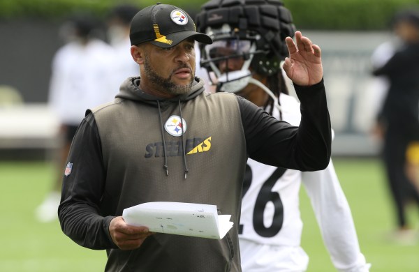 Eddie Faulkner blazes trail as one of few Black offensive coordinators in NFL