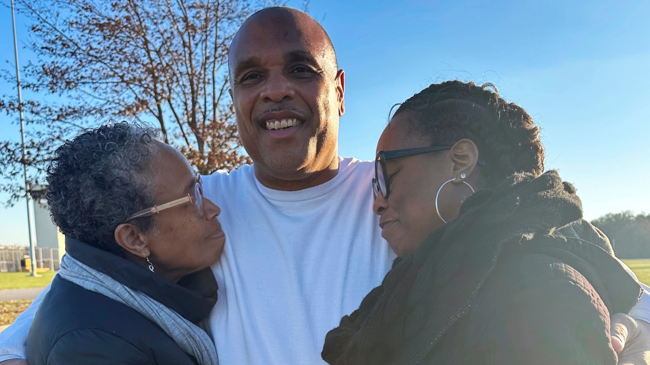 Judge vacates murder conviction of Chicago man wrongfully imprisoned for 35 years