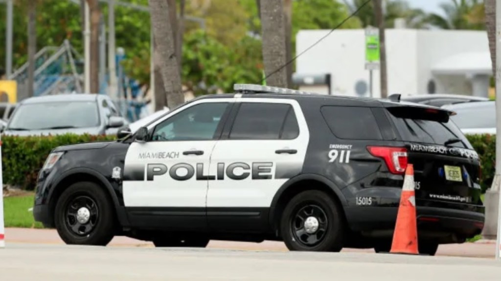 A Miami Beach police car