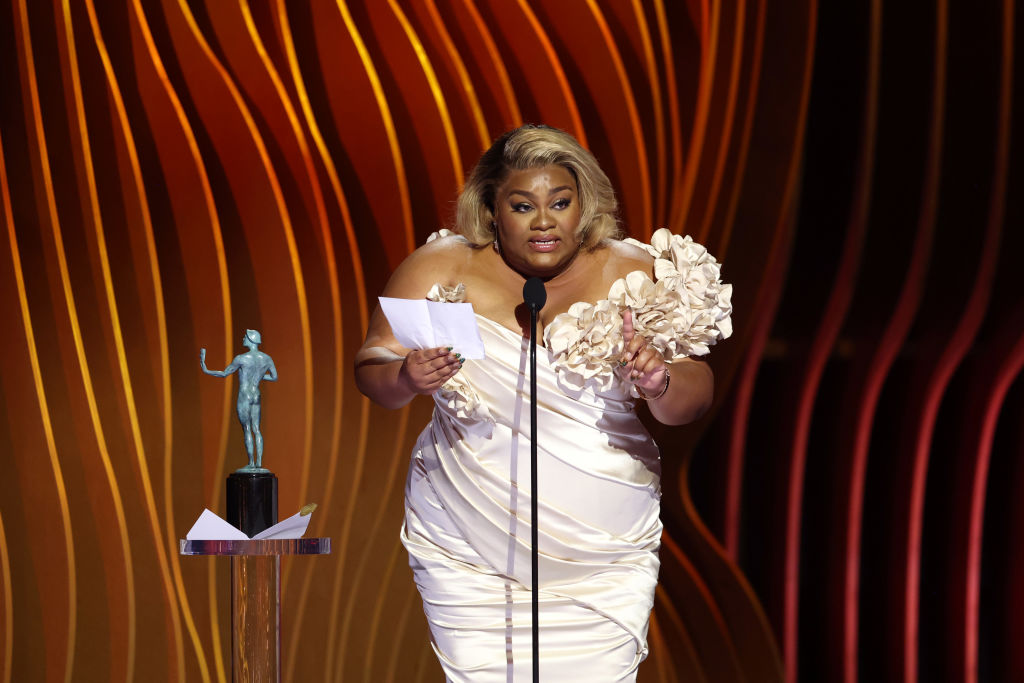 Da’Vine Joy Randolph, Ayo Edebiri take home SAG Awards