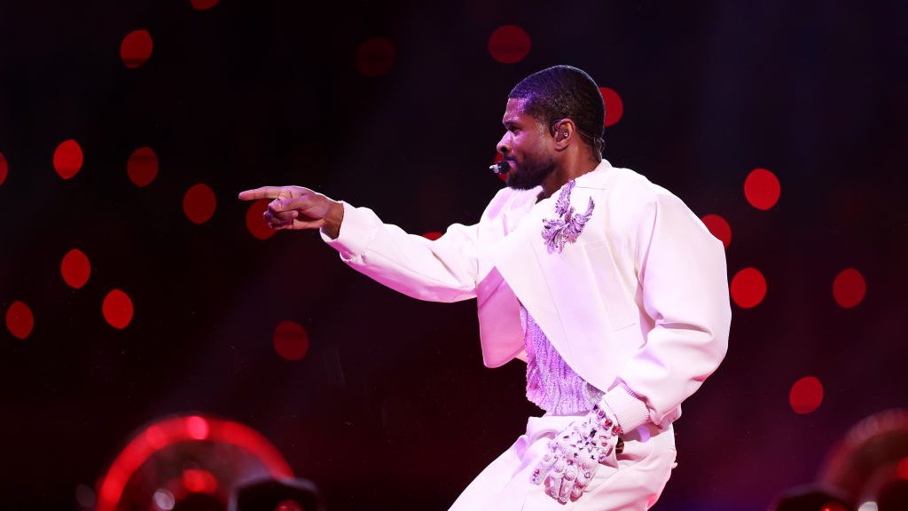 Usher, Usher's Super Bowl halftime performance, Usher's Super Bowl style, Usher's style, Black celebrity style, theGrio.com