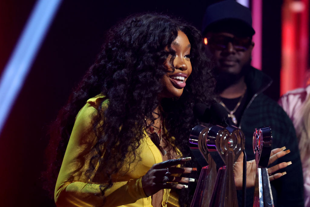 SZA to receive Songwriters Hall of Fame Hal David Starlight Award