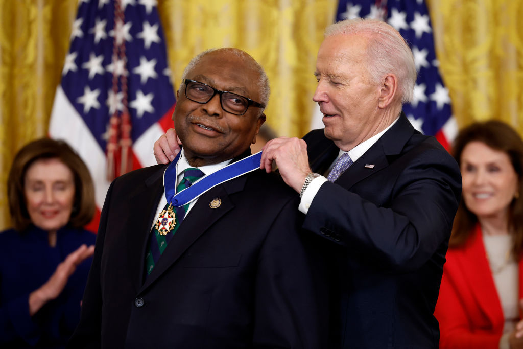 Inside Biden’s Presidential Medal of Freedom ceremony honoring Black luminaries, including the ‘grandmother of Juneteenth’
