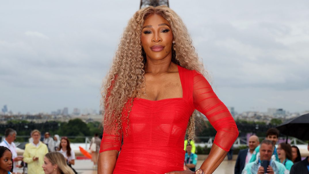 Serena Williams, Serena Williams surgery, Did Serena Williams have surgery?, Serena Williams cyst, Serena Williams neck cyst, Serena Williams grapefruit-sized cyst theGrio.com