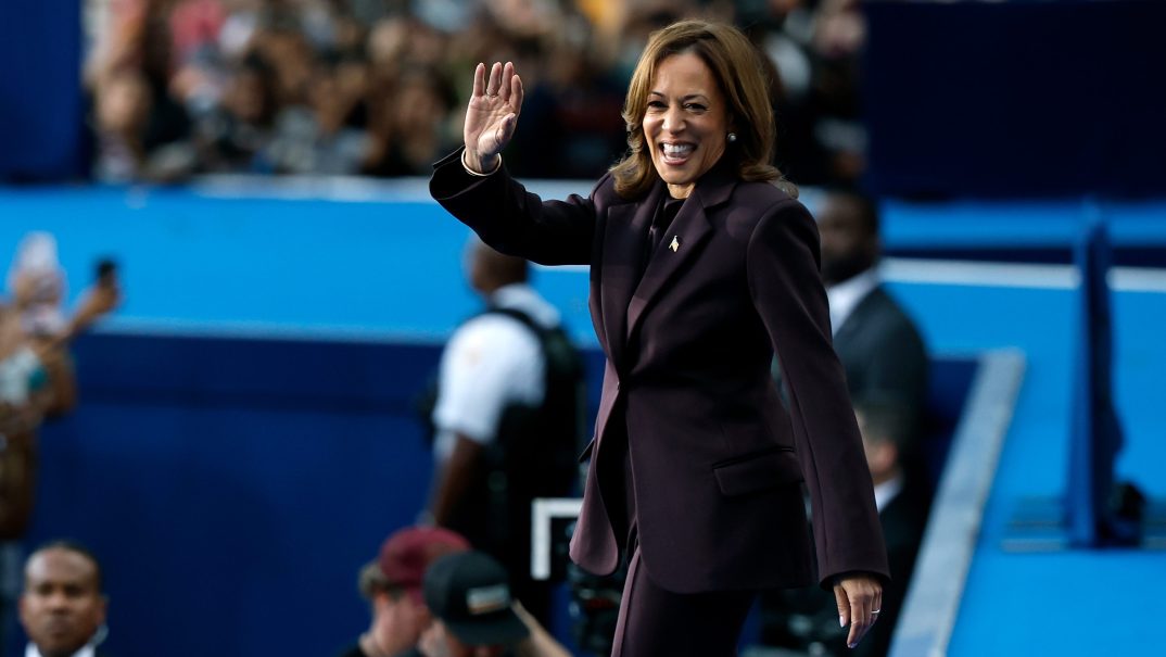 Kamala Harris, Kamala Harris NBCSL, National Black Caucus of State Legislators, Kamala Harris National Black Caucus of State Legislators, Harris campaign, Rep. Torrey Harris, theGrio.com