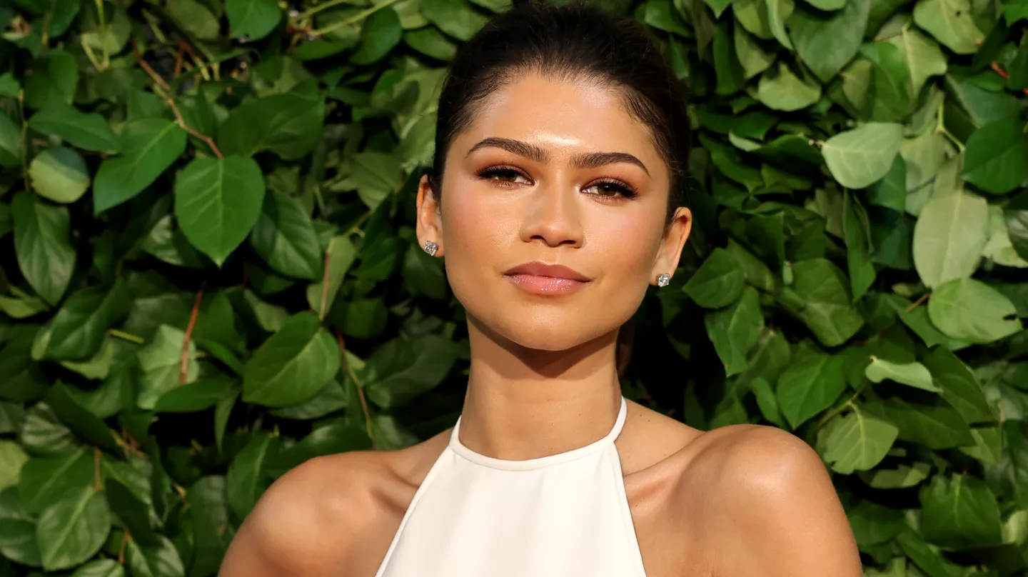 Zendaya, Zendaya style, Zendaya acting, Zendaya Golden Globes, Zendaya red carpet, Zendaya shy, theGrio.com