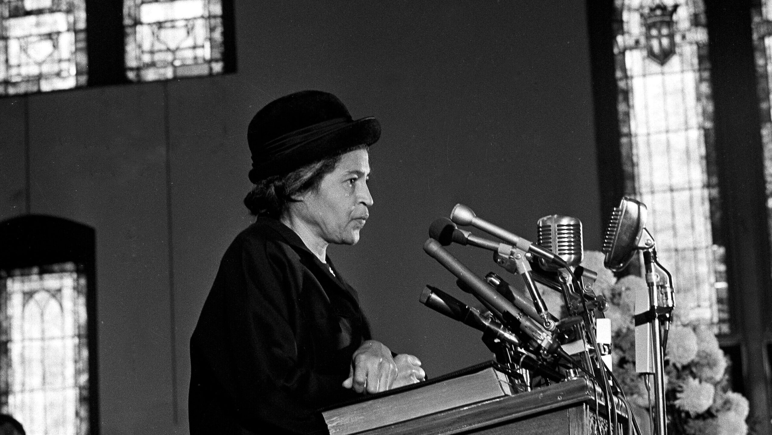 Rosa Parks and Helen Keller statues will be unveiled at the Alabama Capitol