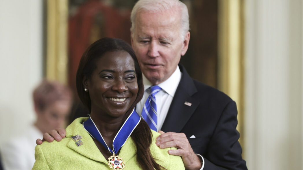 Sandra Lindsay, COVID-19, COVID-19 vaccine, theGrio.com