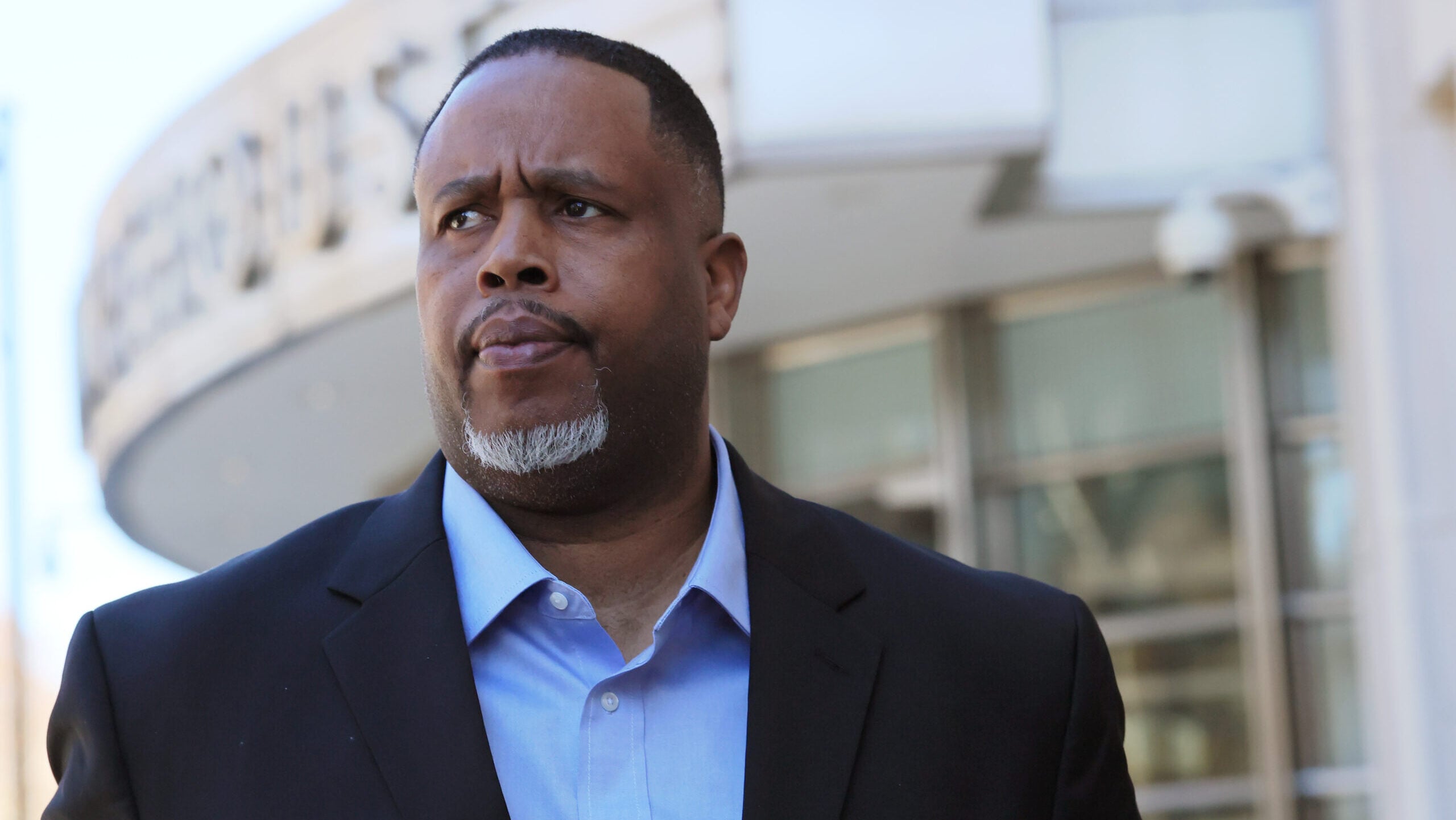 Former NBA player Damon Jones admits role in sports betting and poker fraud case