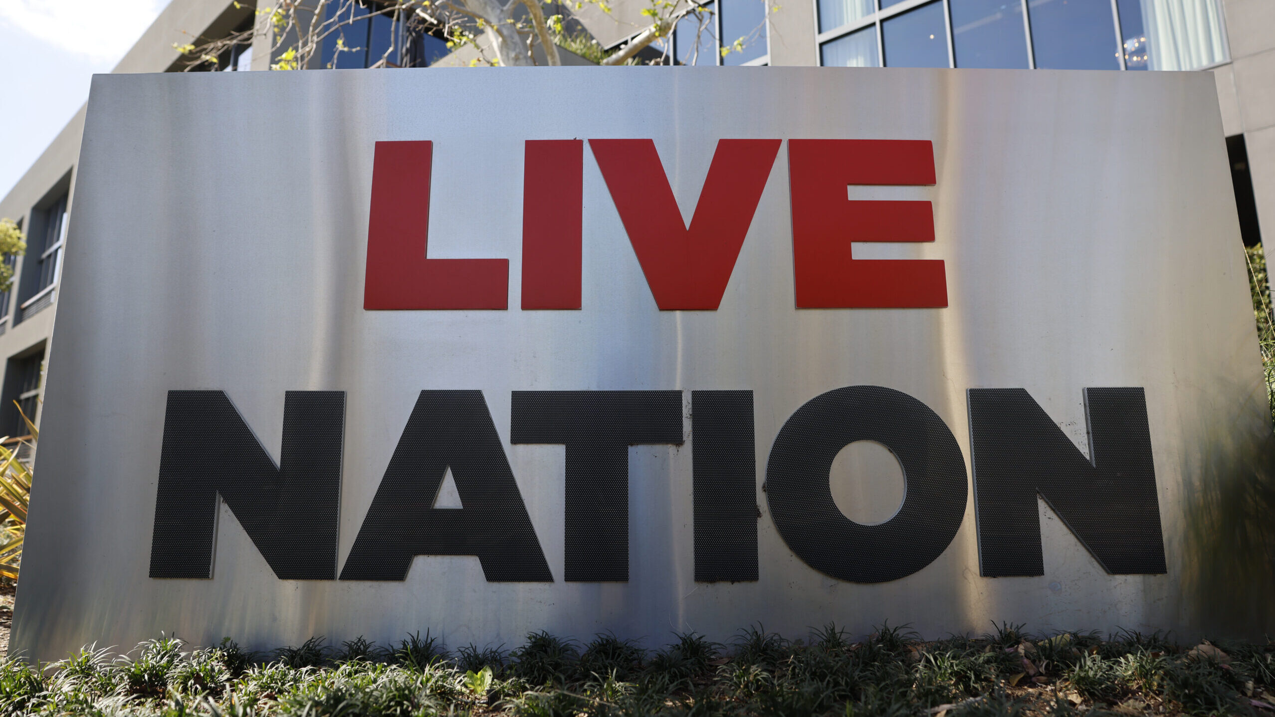 Jury rules Live Nation broke antitrust laws In ticketing case