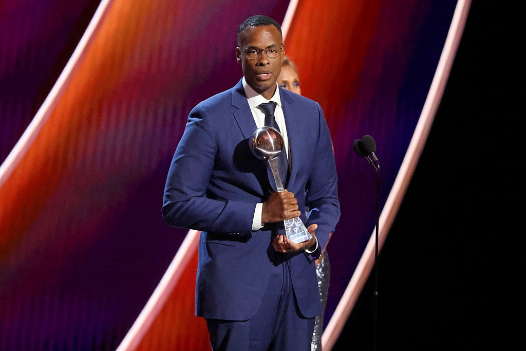 Jarron Collins delivers emotional Arthur Ashe Award speech for his late twin brother Jason at the 2026 ESPYs